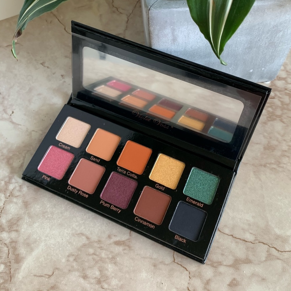 Violet Voss Essentials Eyeshadow Palette
